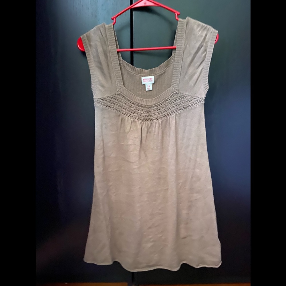 Mossimo Supply Co shirt with crochet detailing